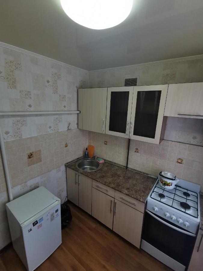 1 Комн Апартаменты В Центре Рядом С Парком Kostanay Bagian luar foto